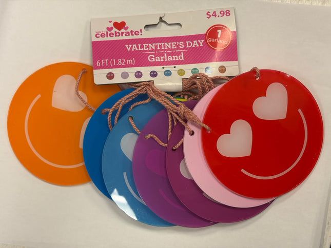 Valentine’s Day Smiley Face Garland-6ft
