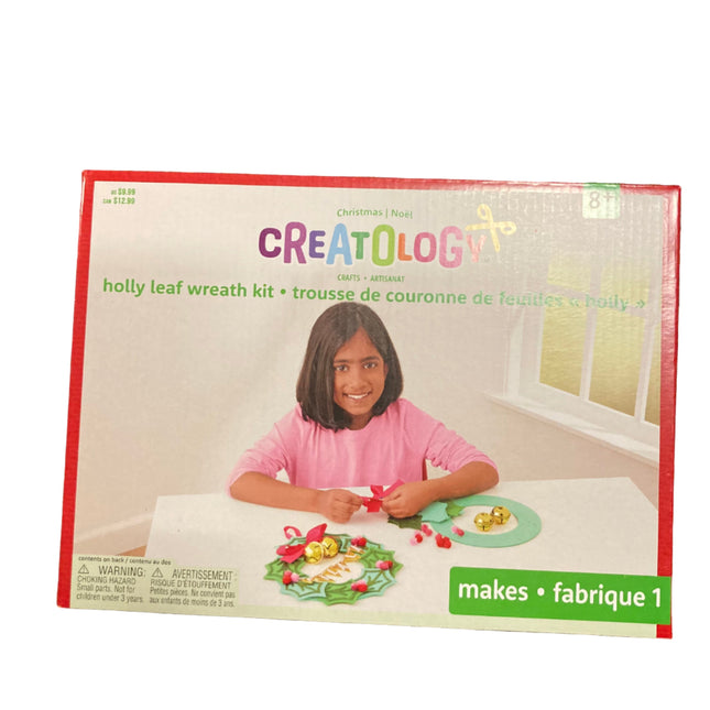 Creatology Christmas Holly Leaf Wreath Build Up Kit 8.5x11.5in