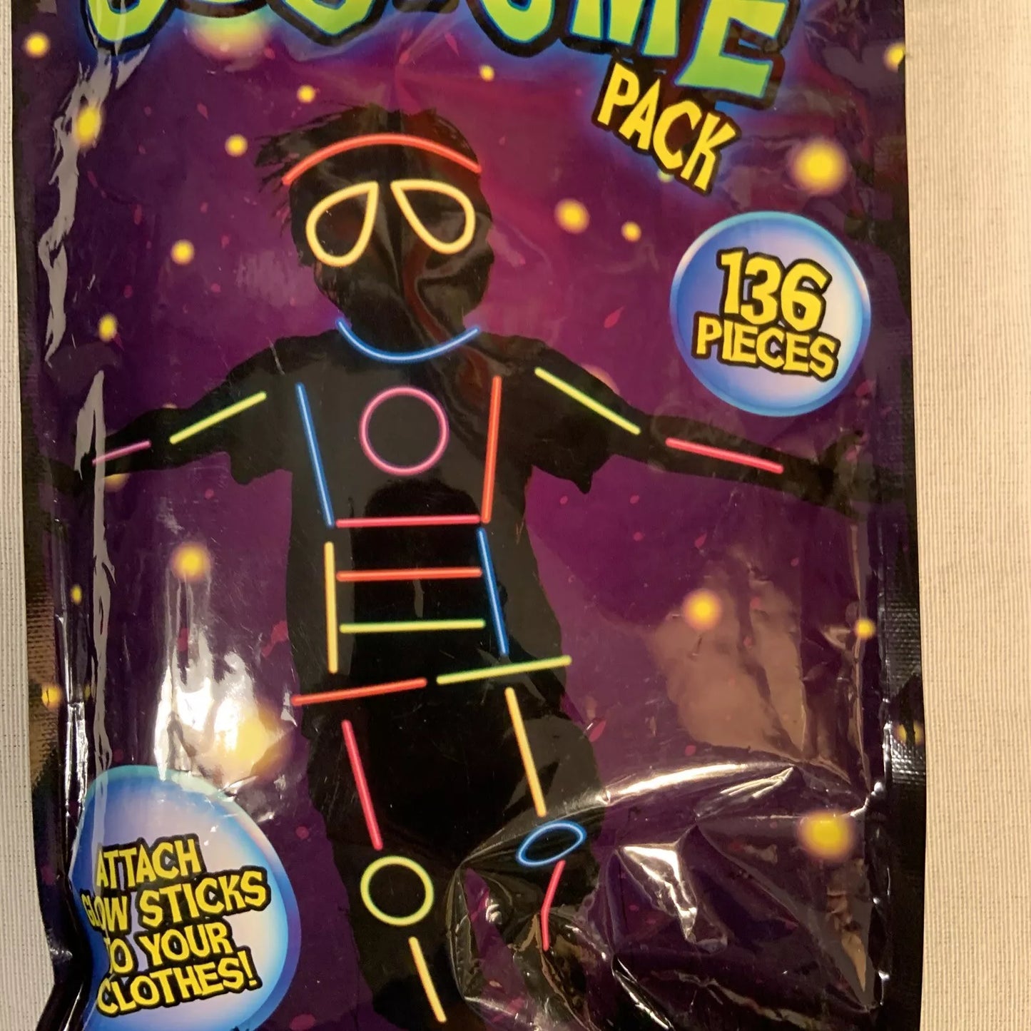 Grafix Glow Costume Pack 136 Pieces - New