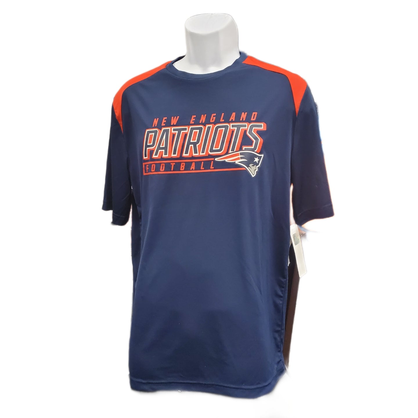 OFFICAL NEW ENGLAND PATRIOTS FOOTBALL MEDIUM MENS