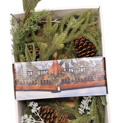 Ashland 6ft Pinecone & Pine Outdoor Garland