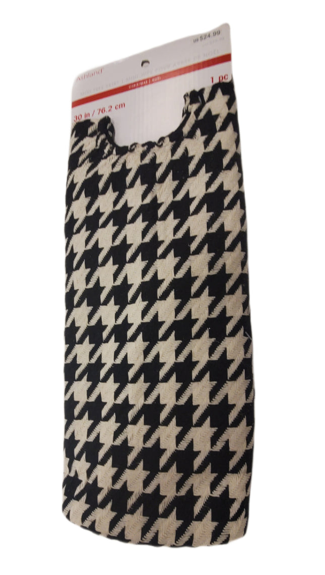 30" Ashland Mini Christmas Tree Skirt - Houndstooth