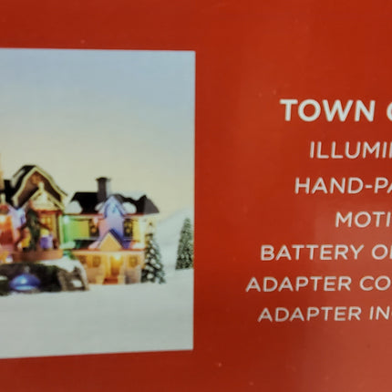 St. Nicholas Square Town Center – Lighted