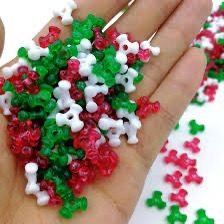 Creatology Red and Green beads Ornament kit