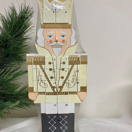 Ashland Table Top Decor Nut Cracker 25 piece set - 19"