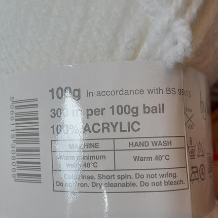 Snow White Sparkle Christmas Yarn, 90 Yards