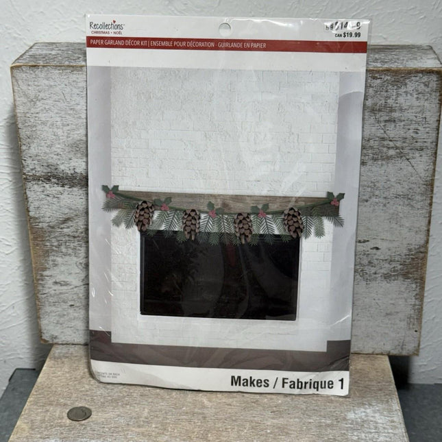 Recollections Christmas Paper Garland Decor kit - Holly Berry Pine Cone