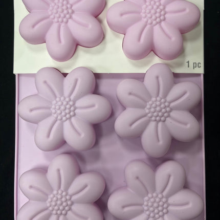 Celebrate It Easter Silicone Treat Mold – Flower Shapes (1 Piece)