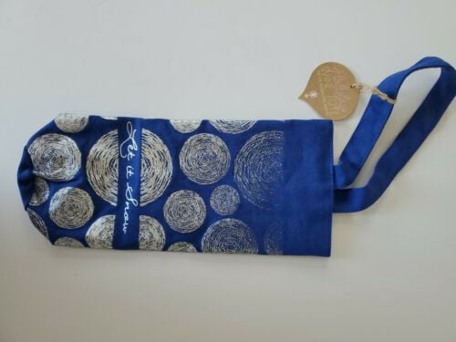 Wine bottle tote bag, Blue, Let It Snow on the front