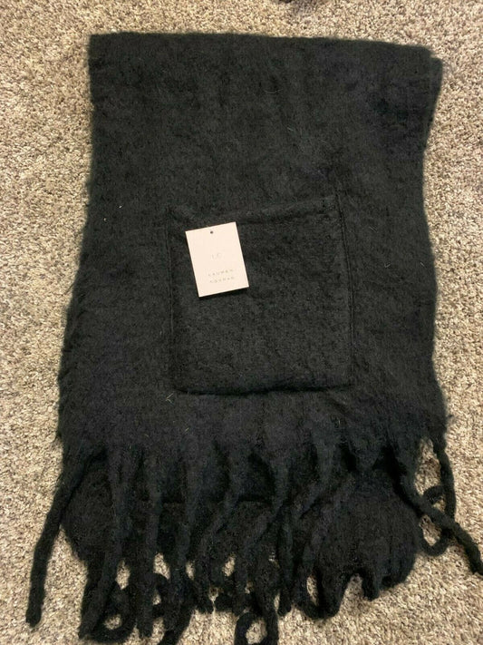 Women's LAUREN CONRAD Soft Brushed Black BLANKET SCARF w/Pockets MSRP $32