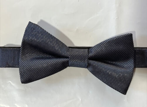 American Traditions Blue and Silver Stripes Pre-tied Men's Bowtie Adjustable NWT