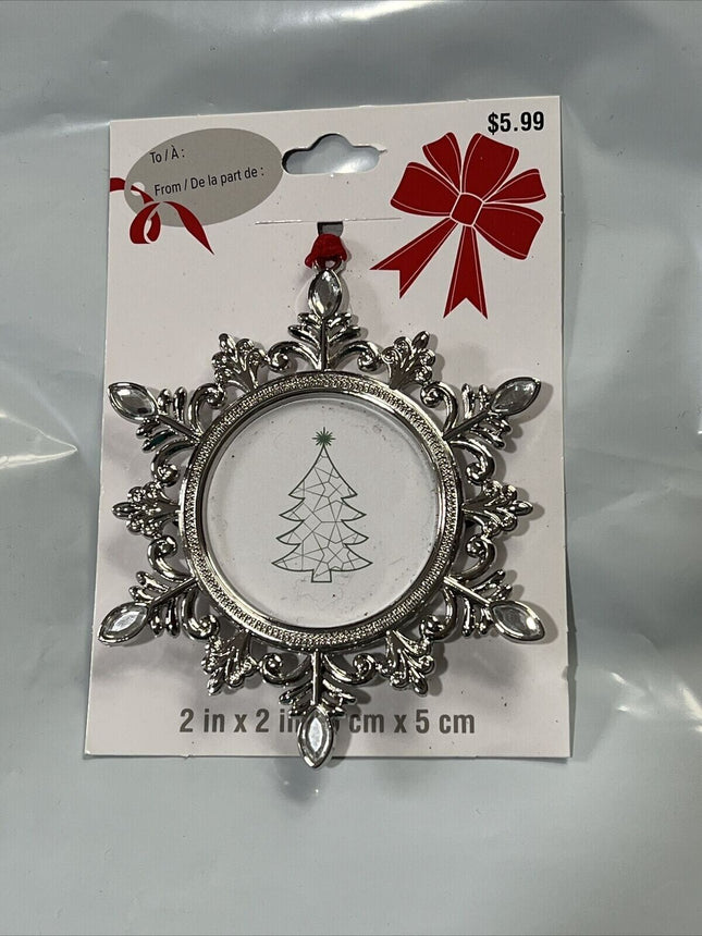 Studio Decor Round Photo Ornament – Snowflake Design