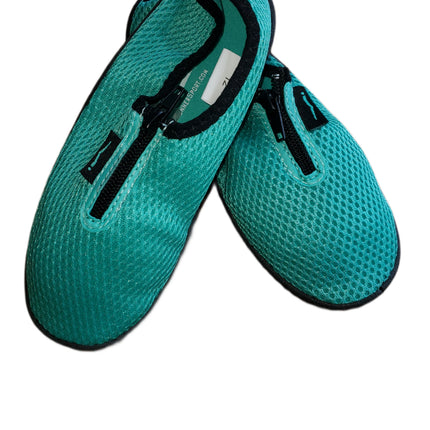 Kids Water Shoes  Size 1 Kids  in Teal Wave Runner