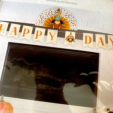 Thanksgiving Decor Kit for 6 - Celebrate It
