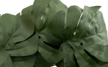Ashland Sand and Sea Wreath with White Flowers 22"